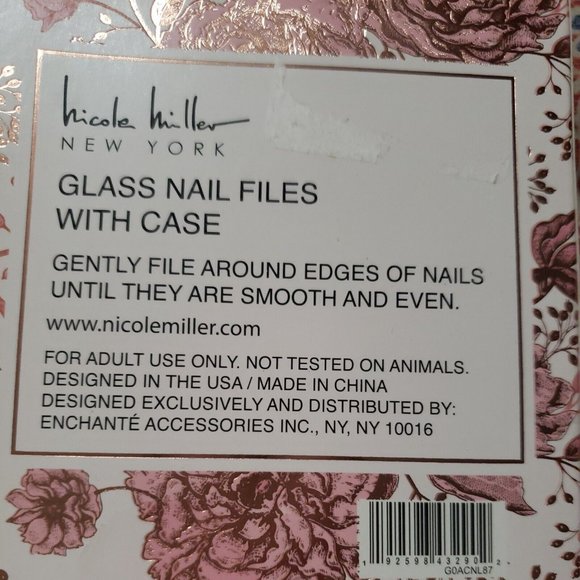 New Nicole Miller New York Glass Nail Files with case!!!! - Picture 3 of 4